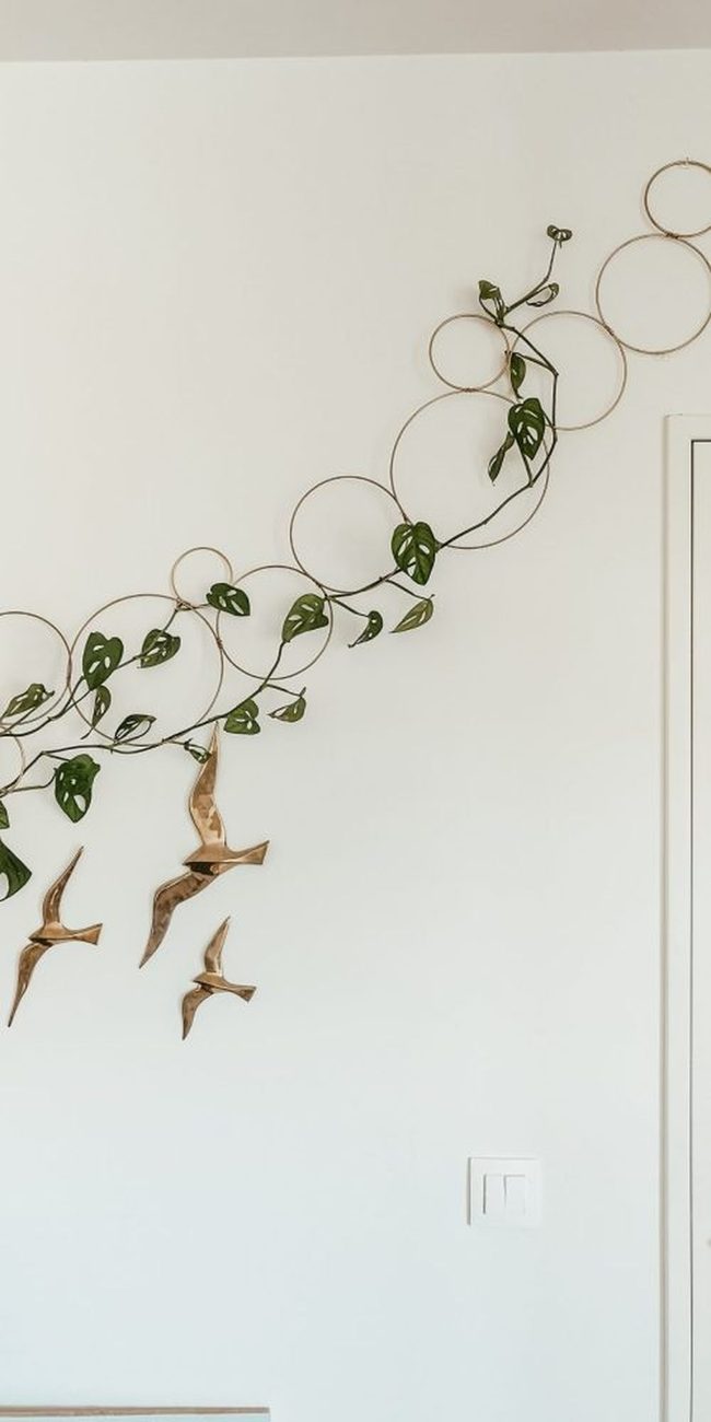 Metal Circle Trellis Wall