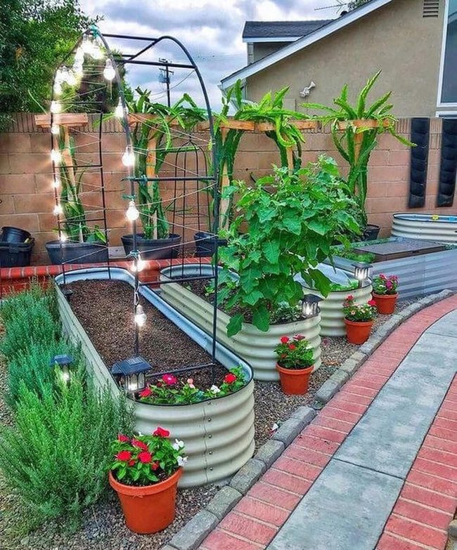 Metal Tank Garden With Twinkling Lights
