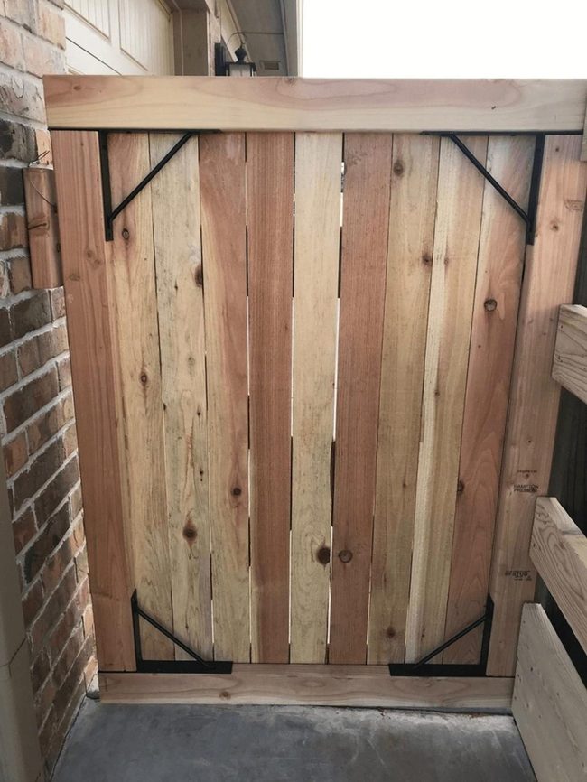Cedar X-Pattern Garden Gate