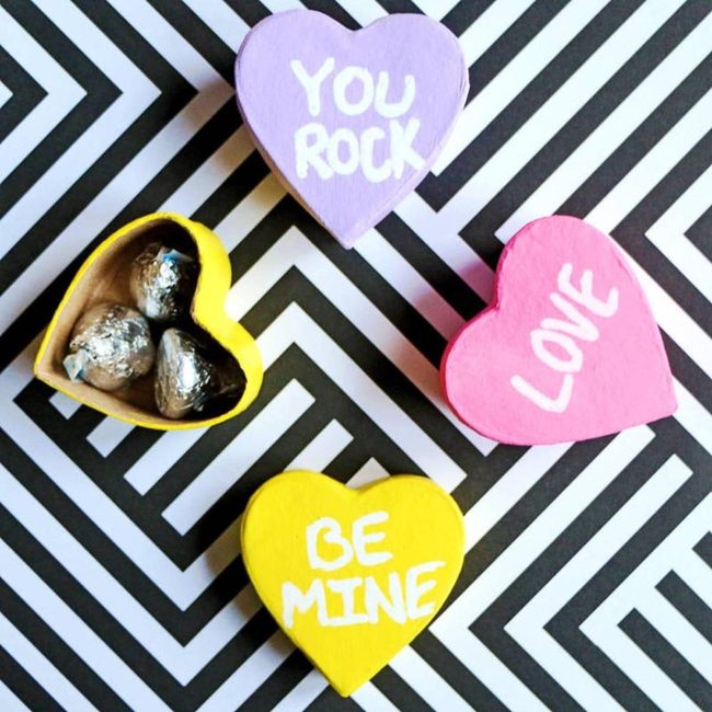 Neon Hearts On Zigzag Black