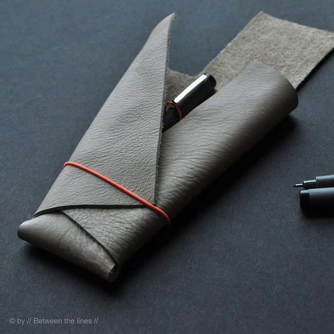 Gray Leather Pouch Orange Band