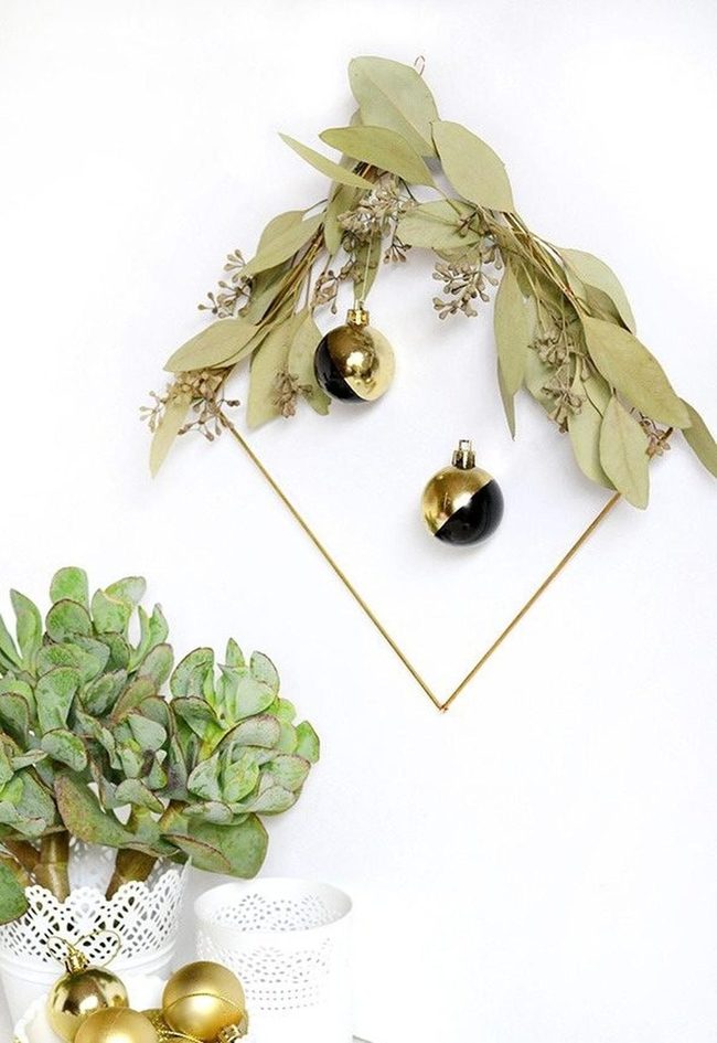 Gold Wire Botanical Green Diamond