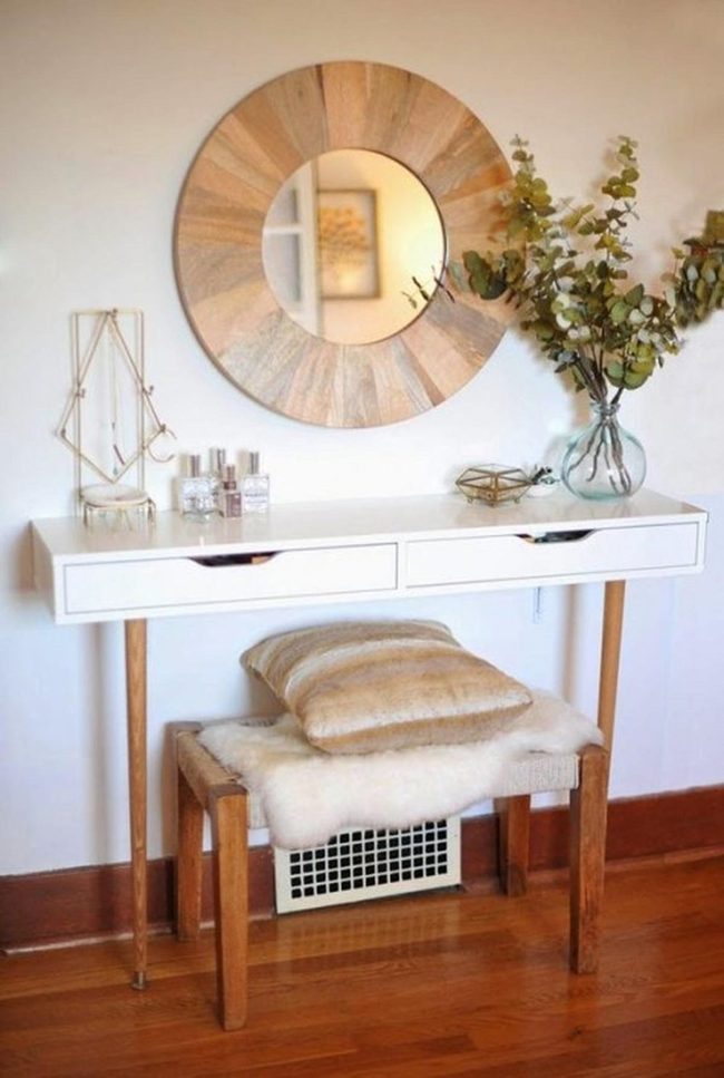 Round Mirror Light Multiplier