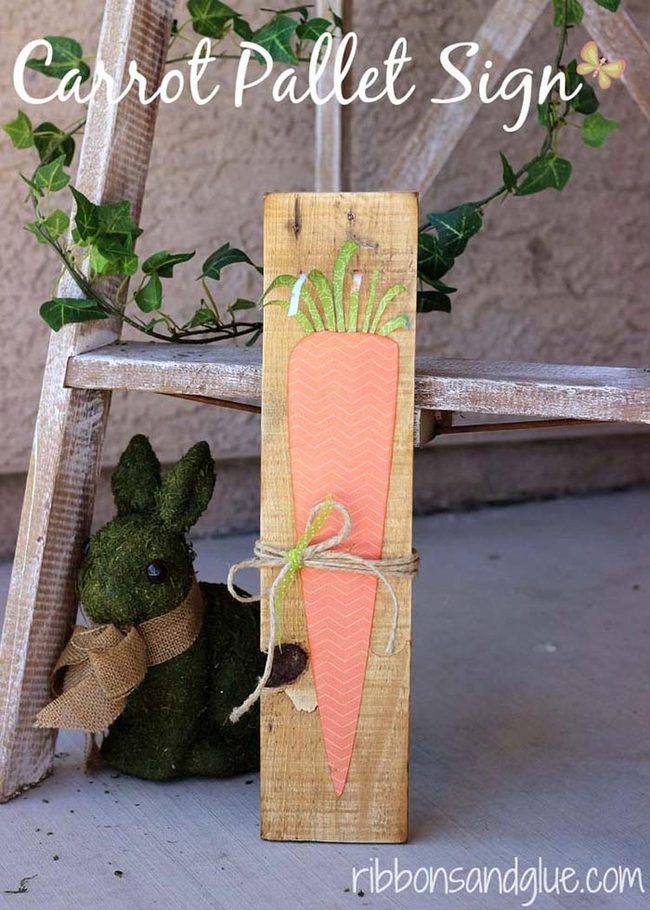 Giant Orange Carrot Pallet
