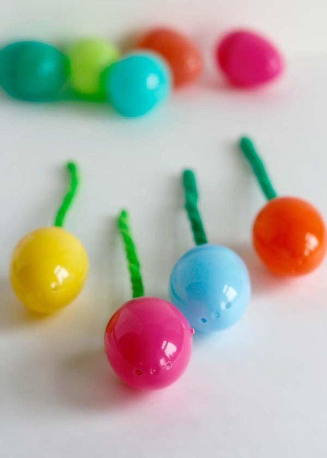 Plastic Egg Rainbow Blooms