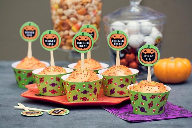 Orange Frosted Cupcakes Halloween Display