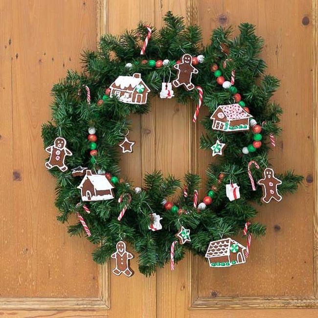 Brown Spice Evergreen Wreath