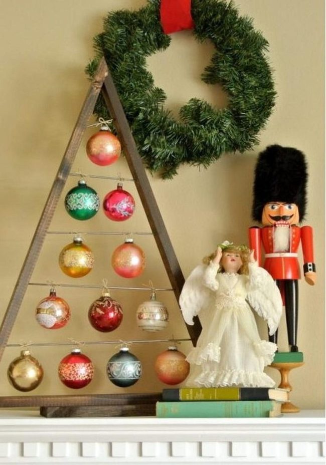 Wooden Frames Red Ornaments