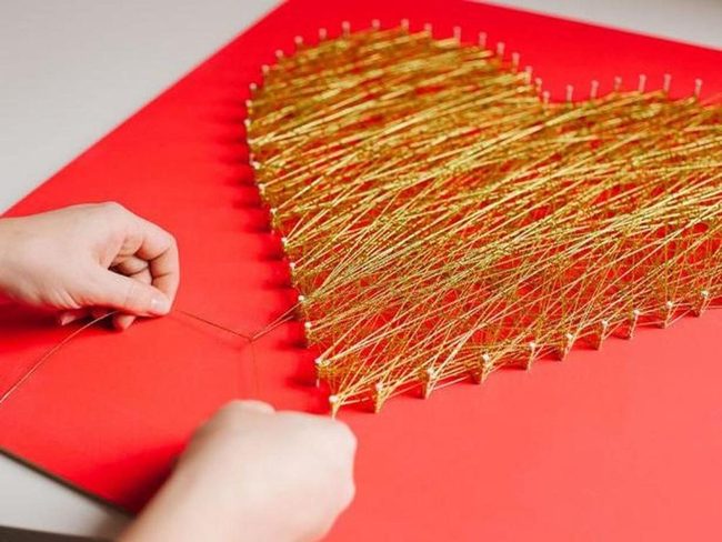 Crimson Hearts Golden Thread