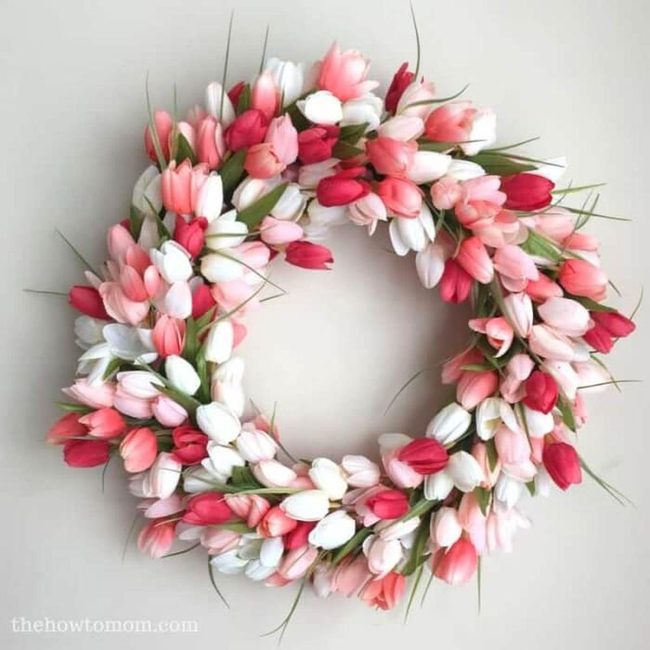 Colorful Tulip Wreath Entrance
