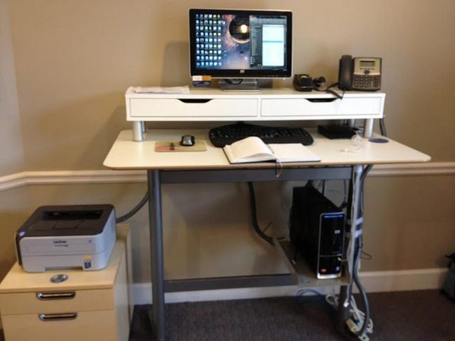 Clean White Desk, Beige Walls