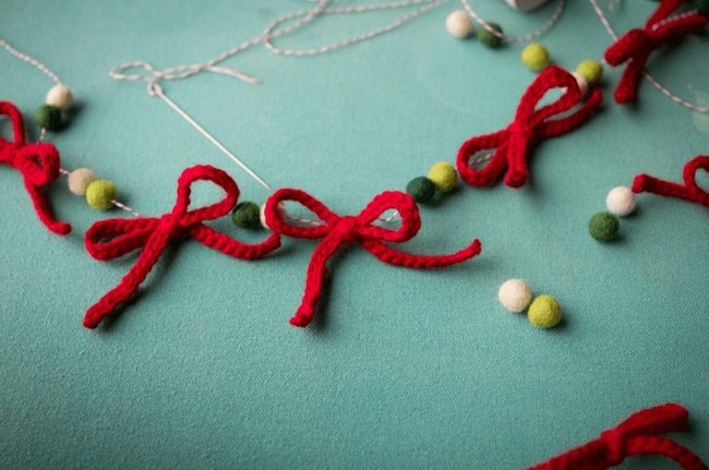 Red Bows On Teal Canvas
