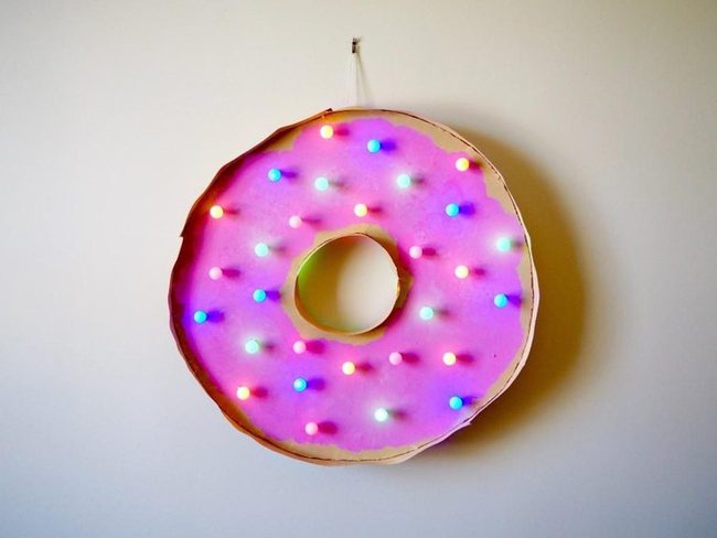 Colorful Bulbs Pink Donut Circles