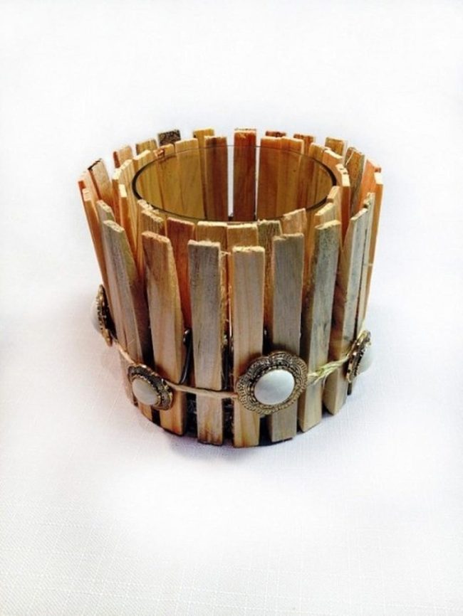 Tan Wood Containers With Rope Detail