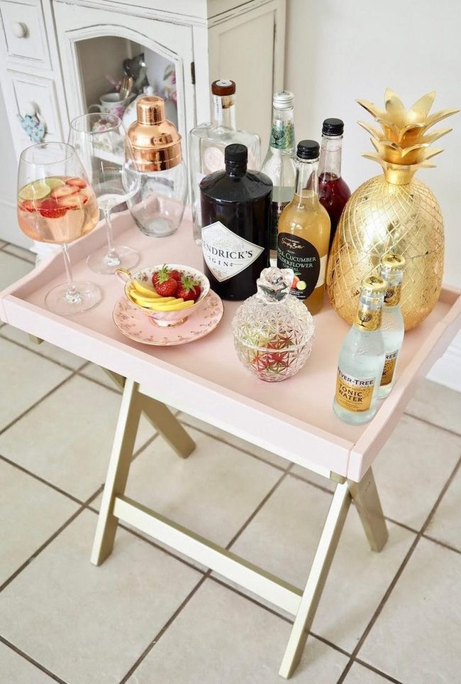 Gold Pineapple Gin Bar Pink
