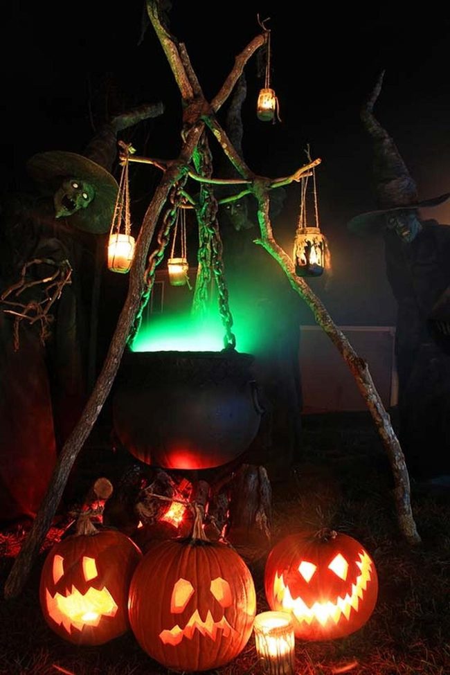 Glowing Cauldron Fog Display