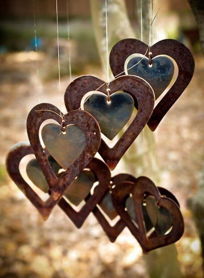 Weathered Metal Heart Garden Chime