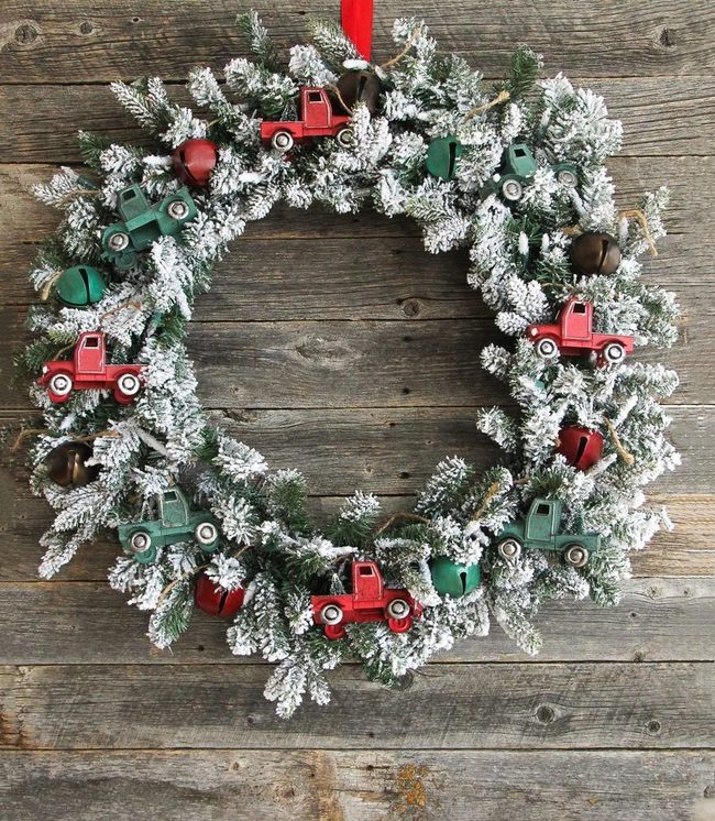 Frosted Pine Wreath With Vintage Trucks