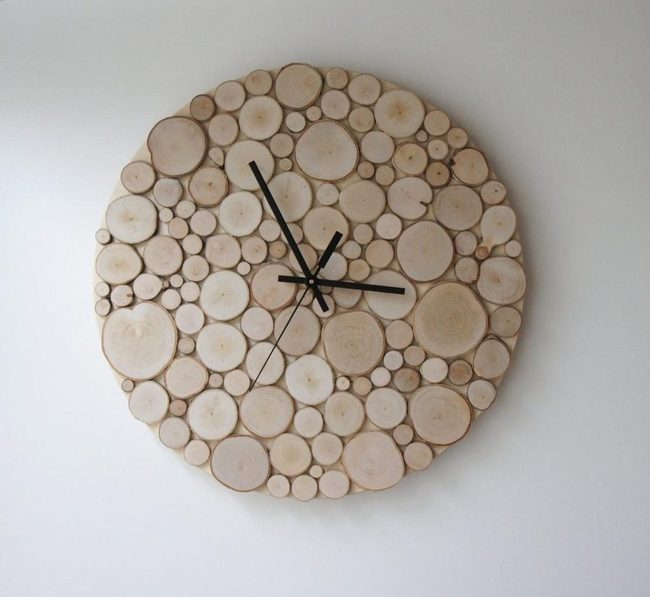 Natural Wood Grain Timepiece
