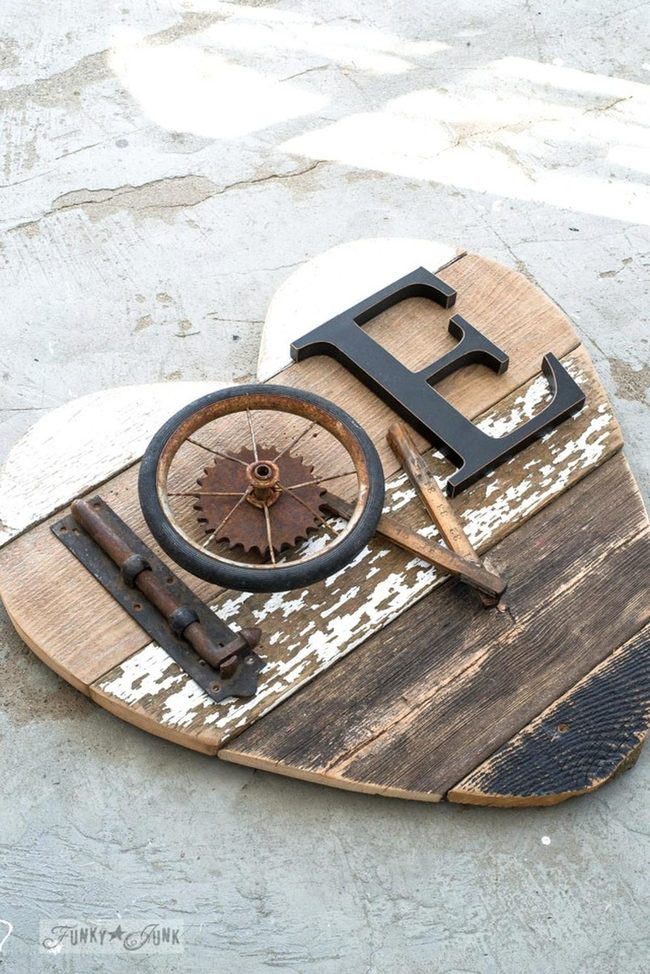 Wooden Hearts With Weathered Metal