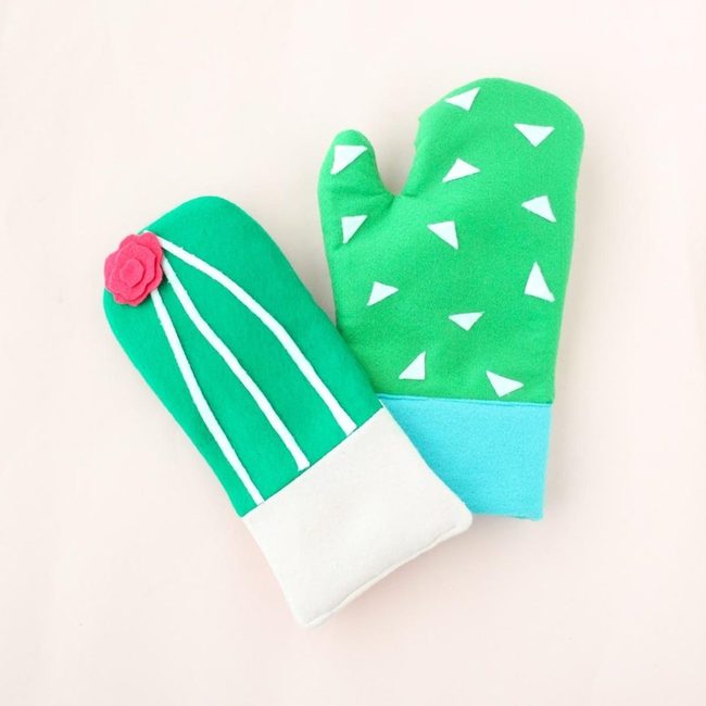 Striped Green Mitts Pink Flower
