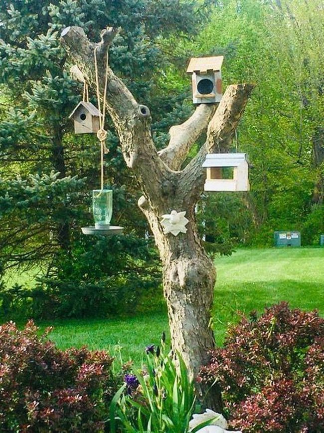 Wooden Stump Birdhouse Garden Centerpiece