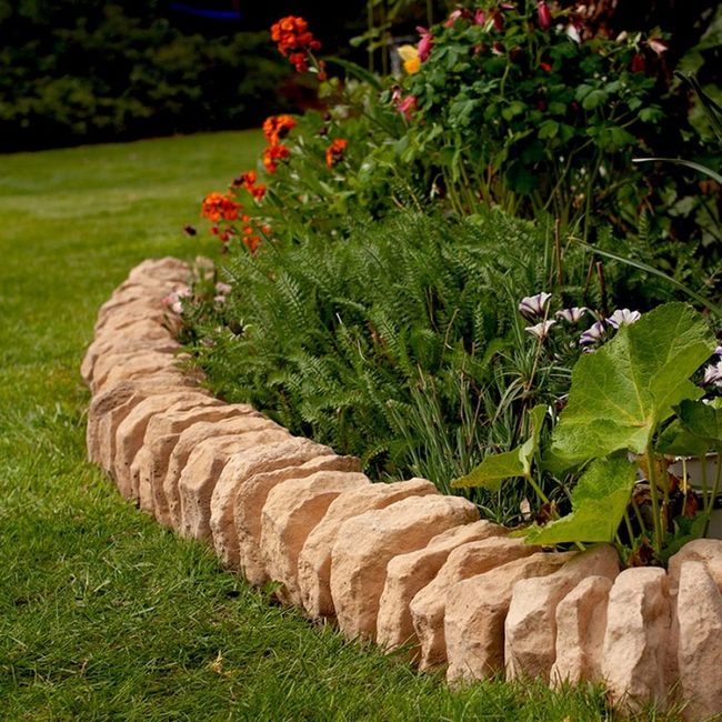 Curved Stone Garden Borders