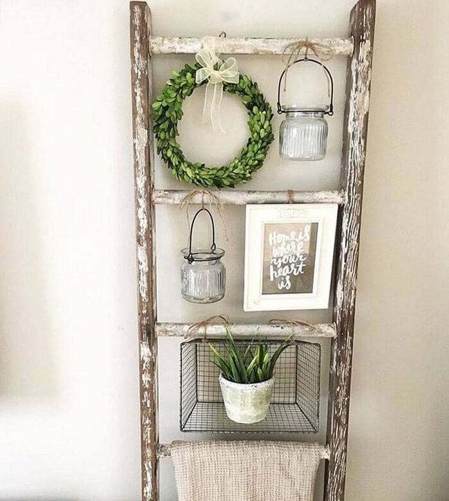 Rope Ladder Seasonal Display