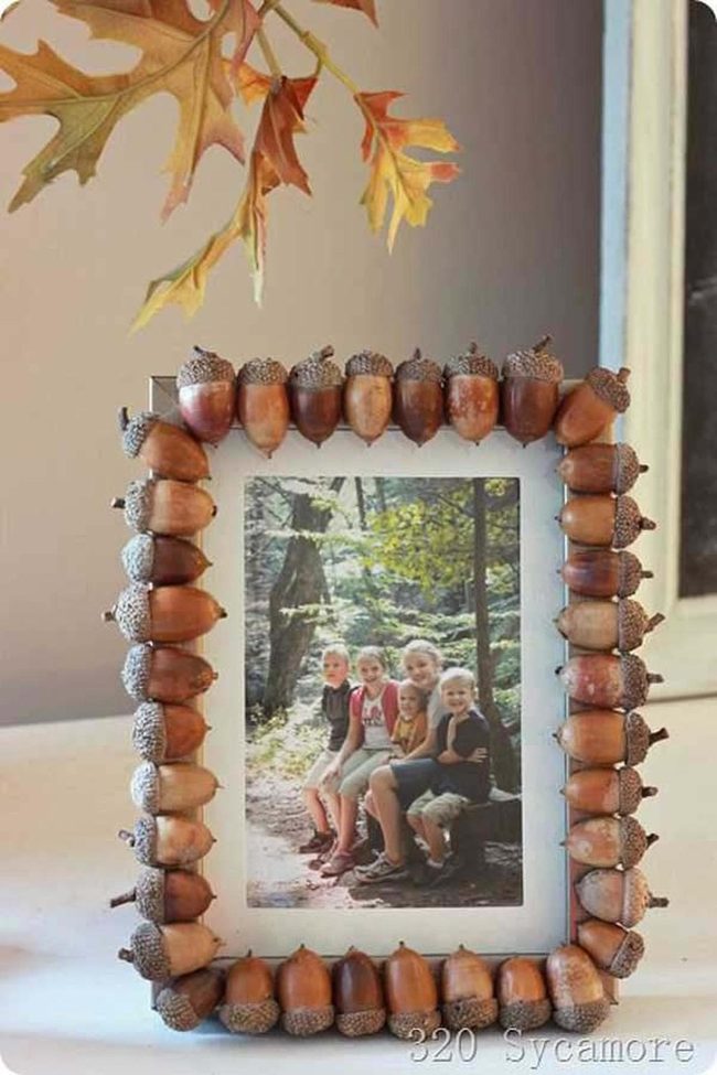 Acorn-Rimmed Autumn Photo Frames