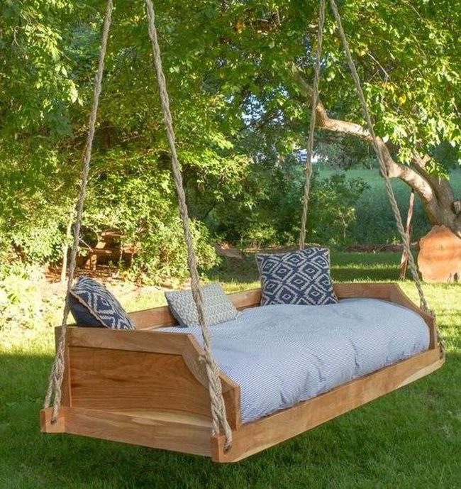 Wooden Swing Bed With Rope Hangers
