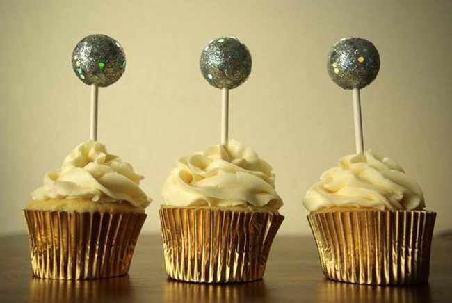 Gilded Cupcakes Sparkle Bright