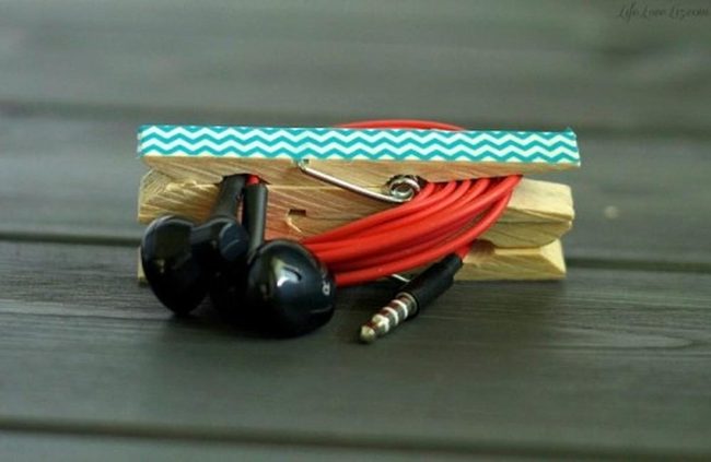 Red Cord Wooden Clothespin Organizer
