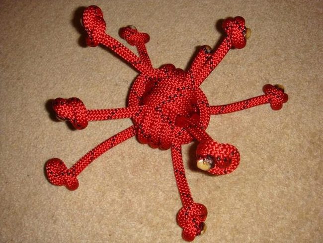 Red Rope Star Knots