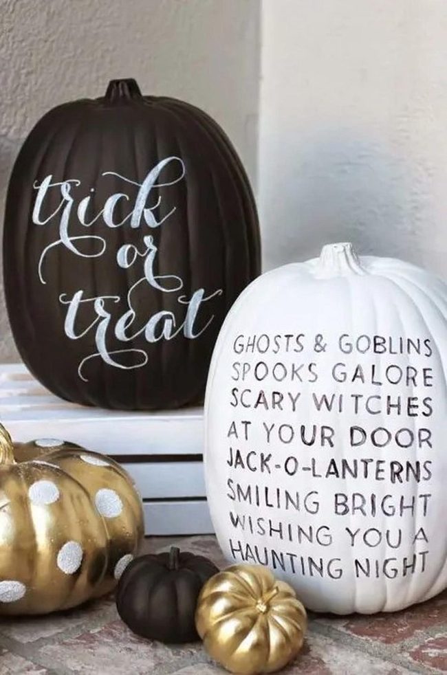 Black And White Pumpkin Statement