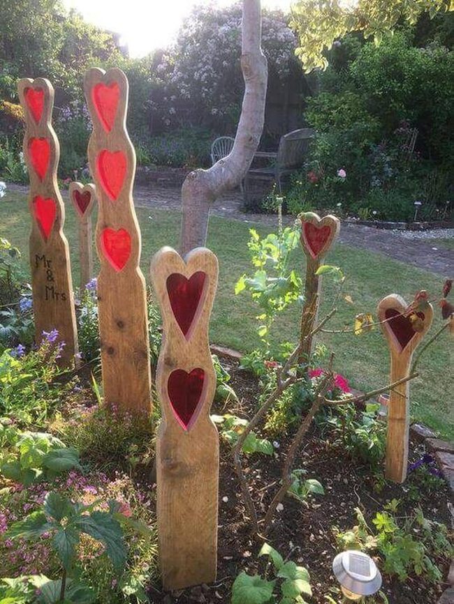 Red Heart Wood Garden Markers