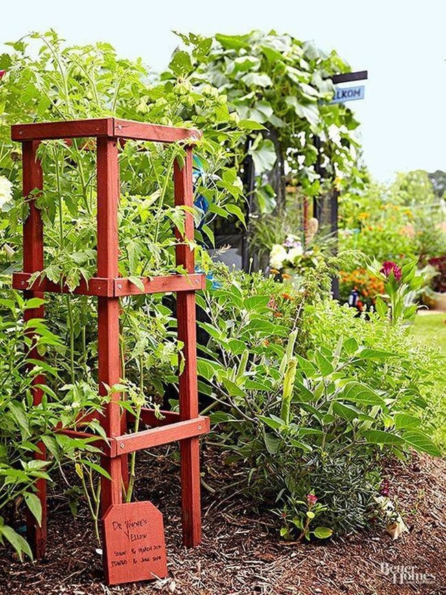 Red Wooden Tomato Tower