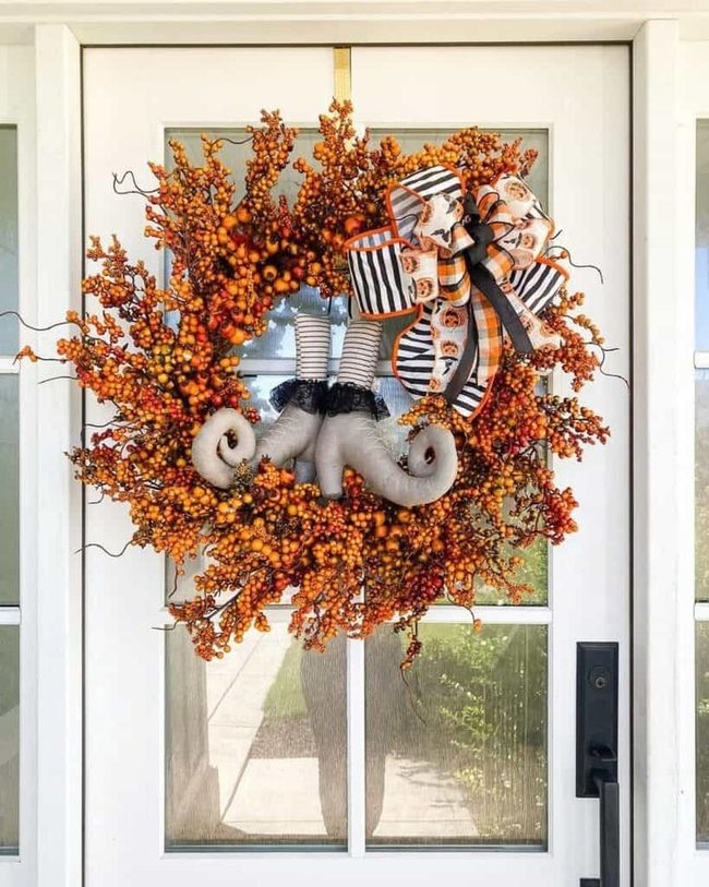 Orange Berry Halloween Wreath
