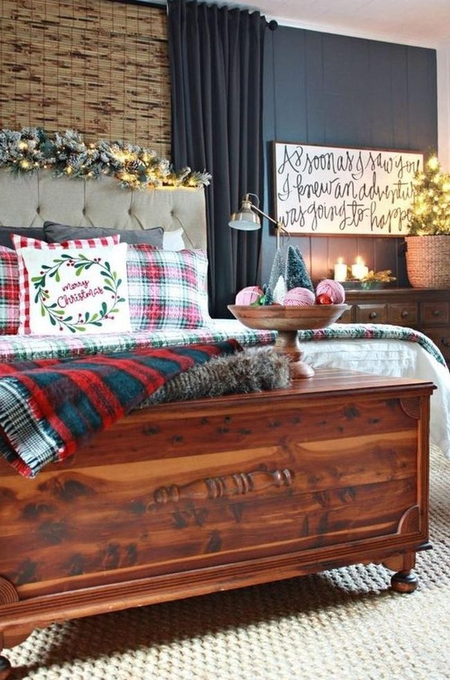 Plaid Bedroom Wooden Chest