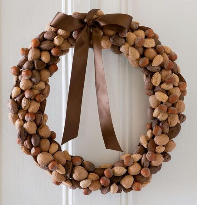 Natural Nuts Brown Wreath