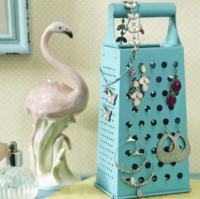 Light Blue Grater Jewelry Keeper