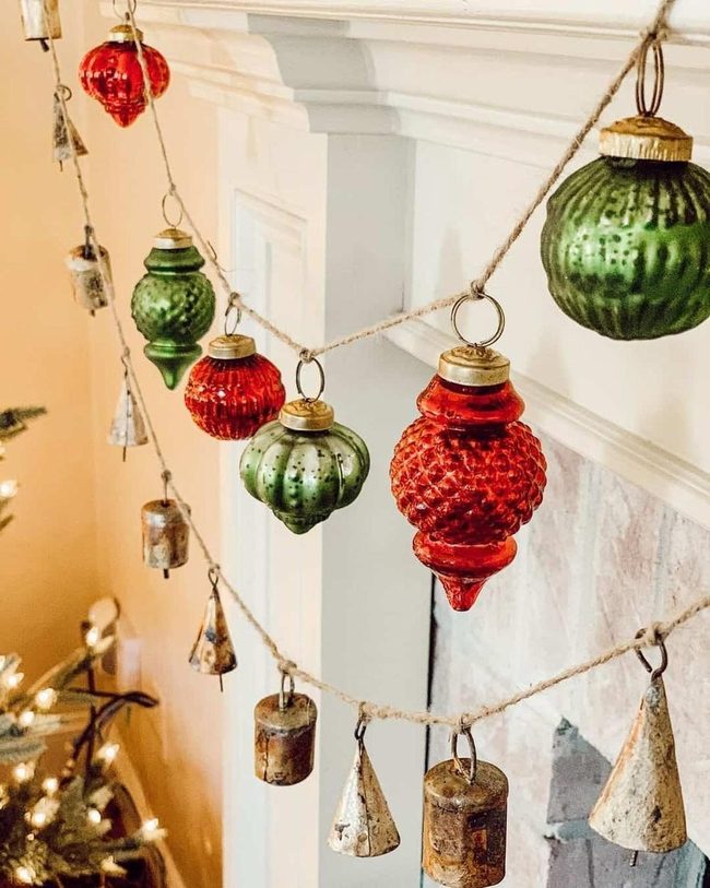 Red And Green Jute Garland
