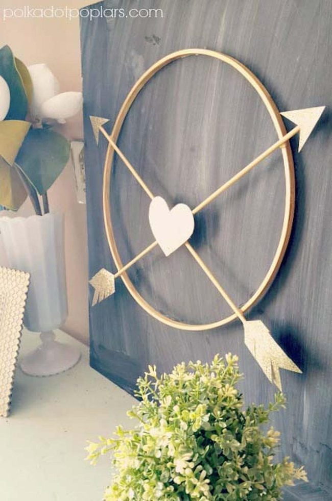 Metallic Arrows On Hoop