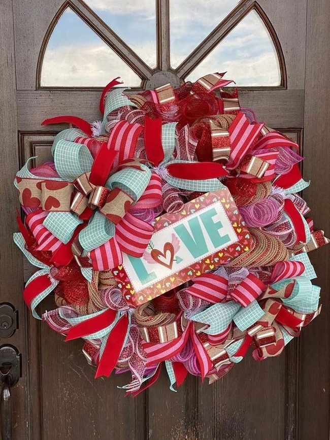 Metallic Ribbons Valentine Wreath