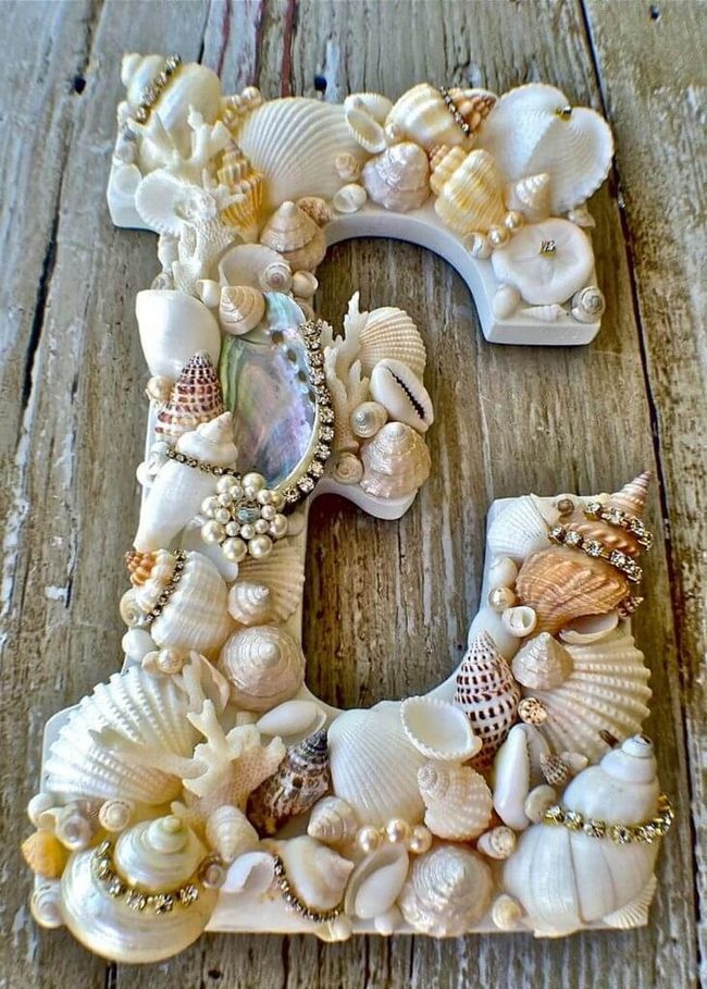 Seashell Pearl Letter E