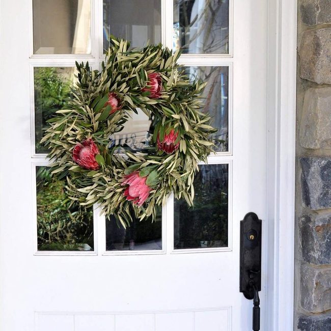 Red Flower Spiky Spring Wreath