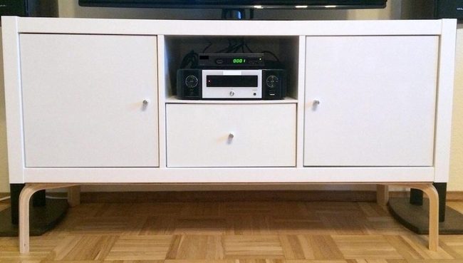 White Wood Tv Stand With Natural Legs