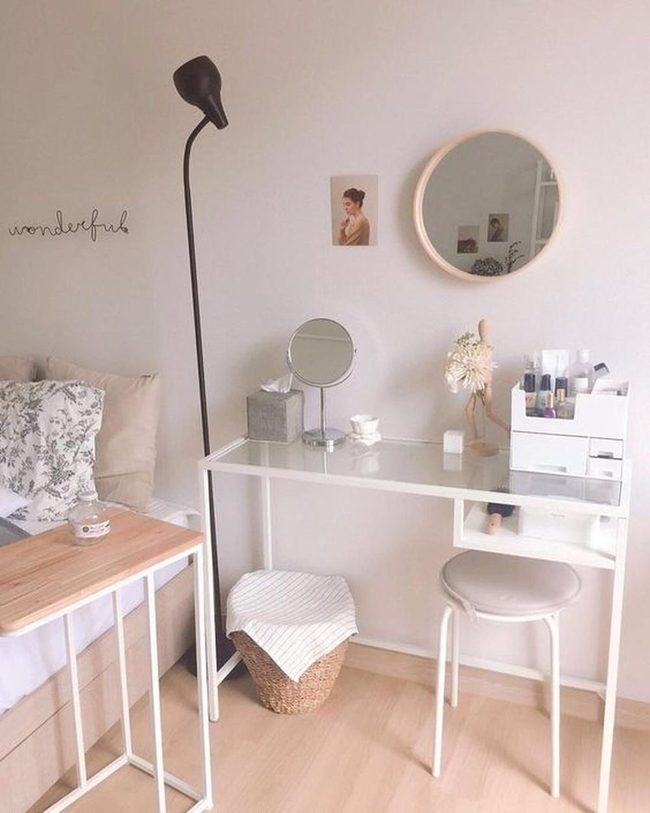 Light Wood And Beige Bedroom Essentials