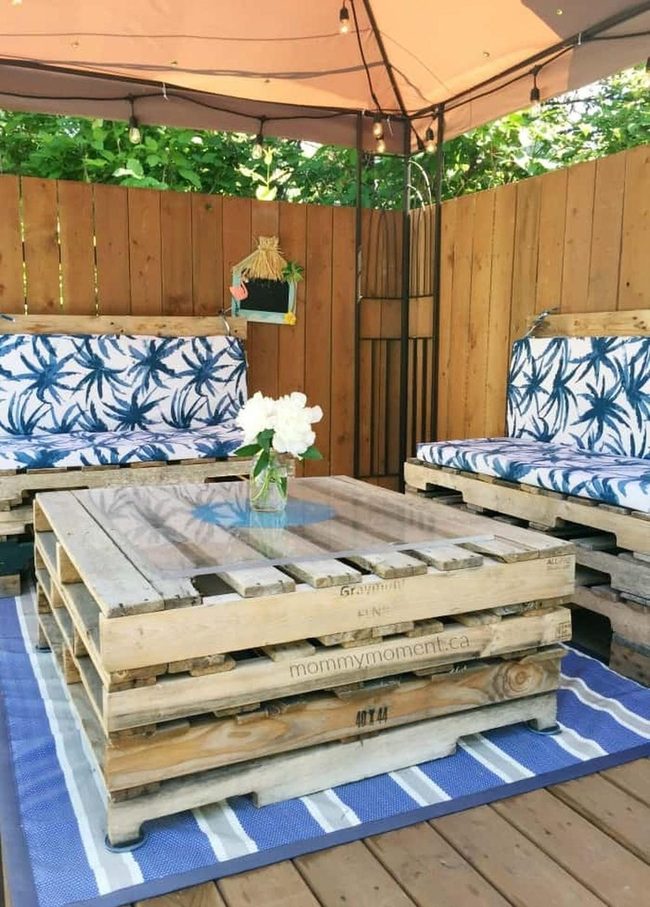 Matched Pallet Wood Outdoor Set