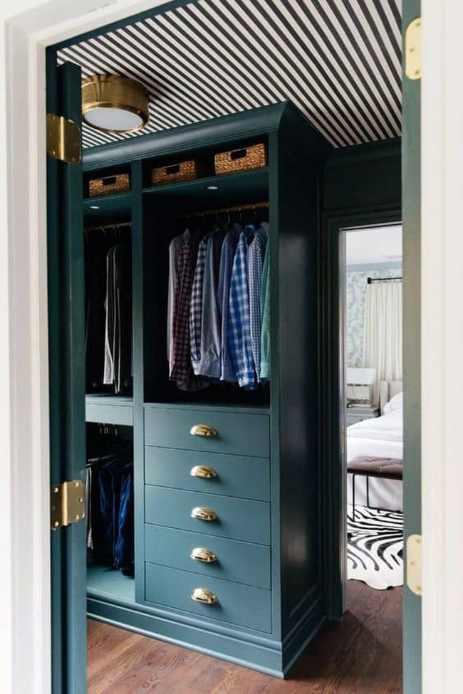 Green Pax Wardrobe With Crown Moulding