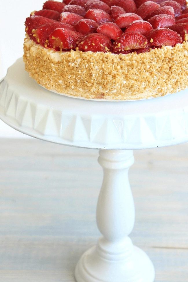 Pristine White Cake Pedestal